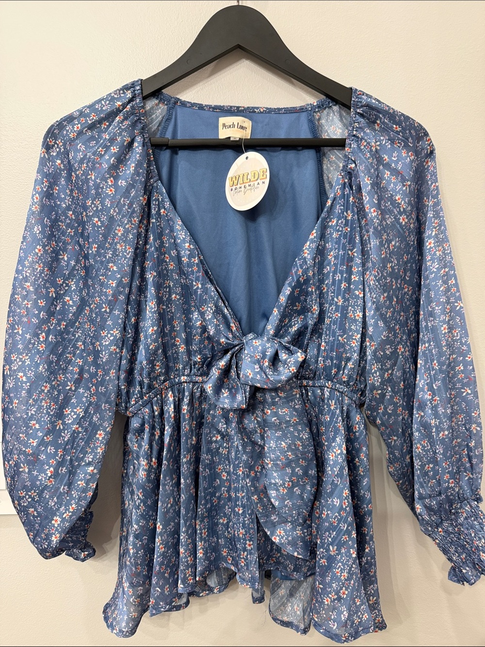 Peach Love California Blue Floral Tie-Front Blouse